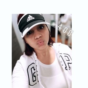 Meet your Posher, Kenia